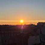 Très bel appartement avec vue sur la Tour Eiffel, grande terrasse, coucher de soleil Parisien